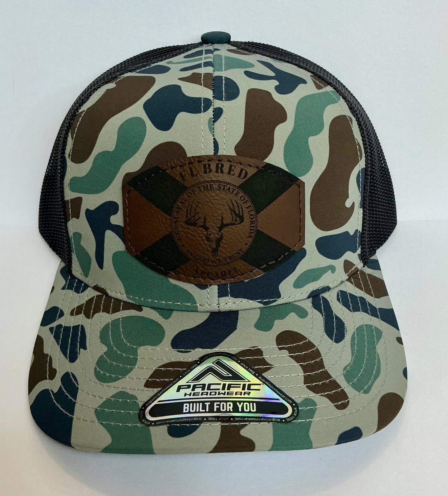 Mallard/Lt Charcoal/Mallard SnapBack w/ Deer Skull Patch
